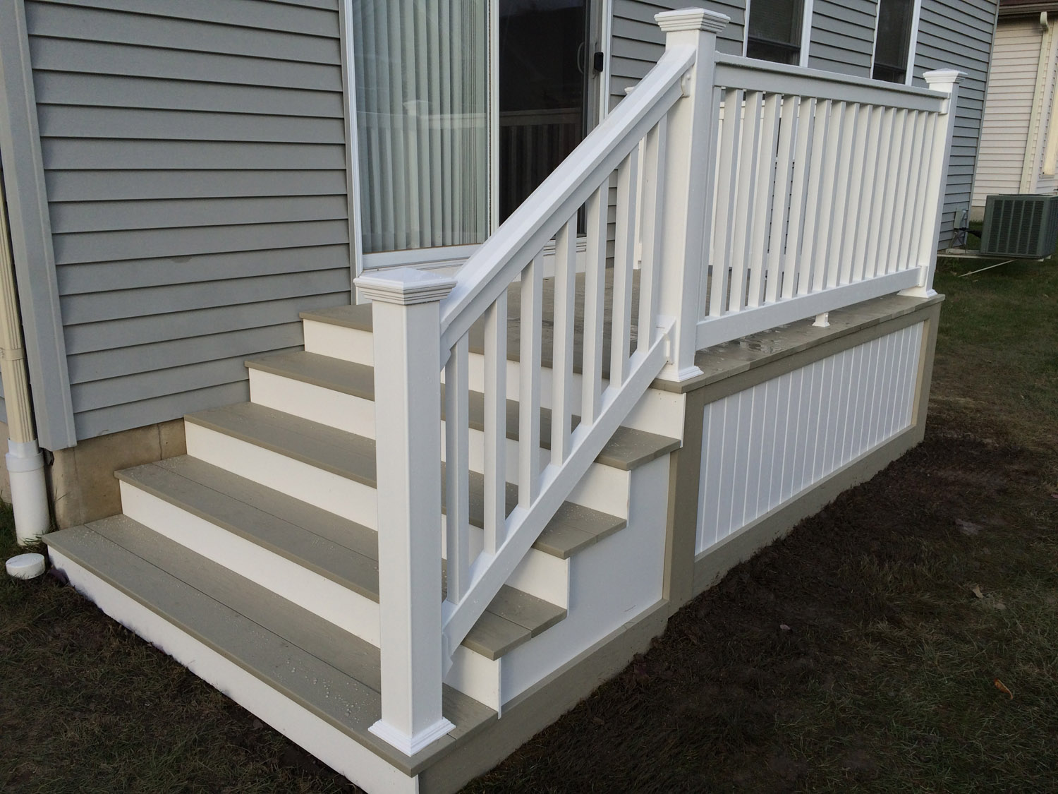 Modern Decks & Railings – The Deck & Railing Contractor You Can Trust.